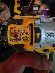 Dewalt Hammer Drill DCD 1007 8.0AH Battery and Fast Charger - Photo 3