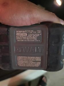 Dewalt Hammer Drill DCD 1007 8.0AH Battery and Fast Charger - Photo 6