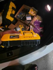 Dewalt Hammer Drill DCD 1007 8.0AH Battery and Fast Charger - Photo 7