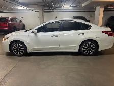 2017 Nissan Altima 2.5 SL Very Clean - Photo 2