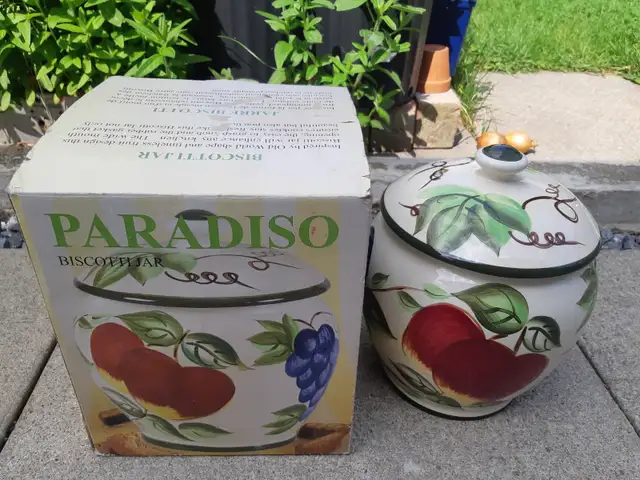 CERAMIC FOOD STORAGE JAR (Brand New)