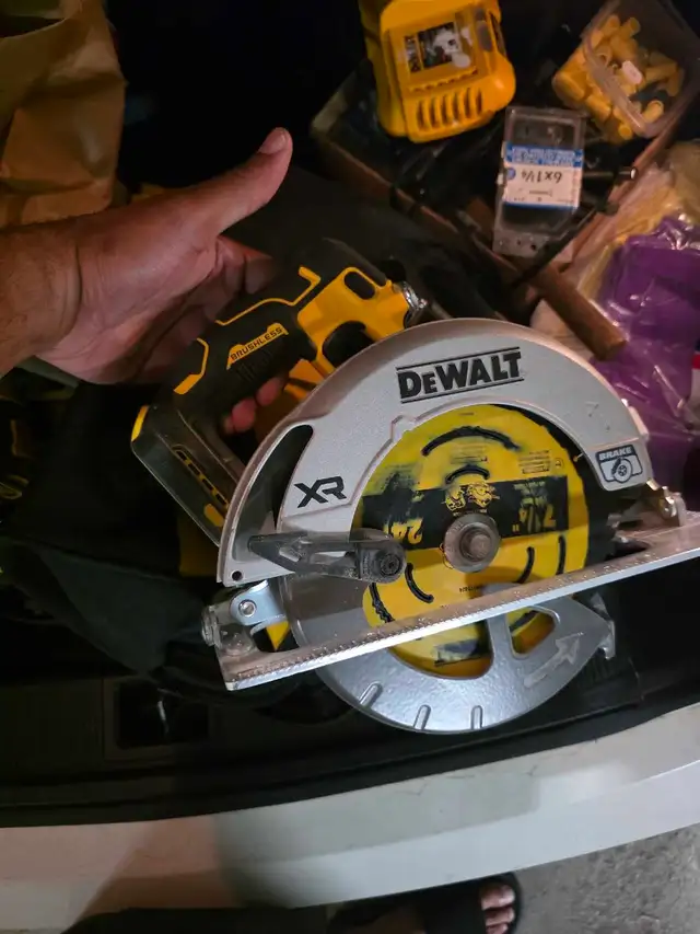 Dewalt Circular Saw DCS590b Tool Only