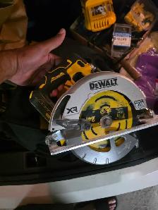 Dewalt Circular Saw DCS590b Tool Only