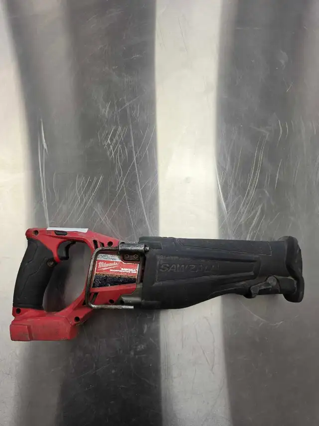 Milwaukee reciprocating saw (bare tool)