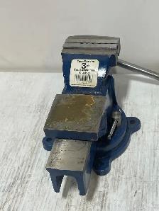 Mastercraft 3-inch Swivel Base Vise - Photo 4