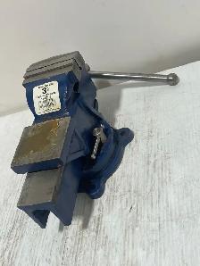 Mastercraft 3-inch Swivel Base Vise - Photo 6