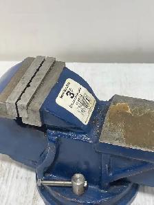 Mastercraft 3-inch Swivel Base Vise - Photo 10