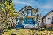 Renovated with 3 2 bedrooms double garage,3.5 baths Only $570k - Photo 2