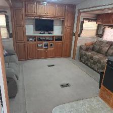 2007 Fifth Wheel - Photo 5