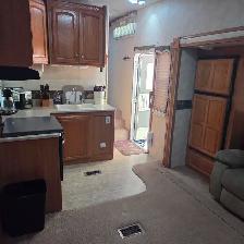 2007 Fifth Wheel - Photo 7