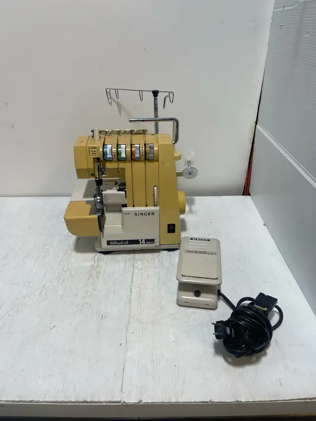 Singer Ultralock 14U64A serger sewing machine