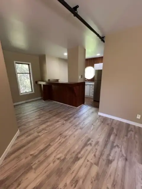Updated 1-Bedroom Gem