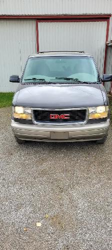 2004 GMC Safari AWD For Sale - Photo 3