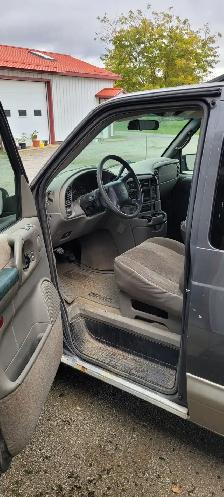 2004 GMC Safari AWD For Sale - Photo 9