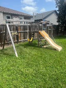 play structure - Photo 3