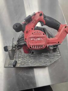 Milwaukee circular saw (bare tool) - Photo 2