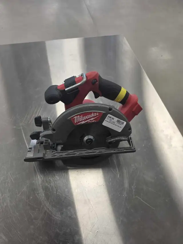 Milwaukee circular saw (bare tool)