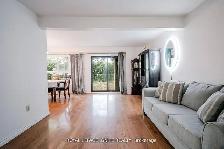 Semi-Detached House in Scarborough: Best Deal on the Market! - Photo 2