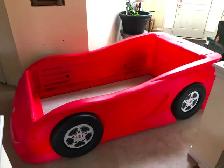 Little Tikes Racecar Bed