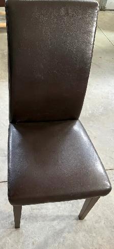 Kitchen Table and Chairs - Photo 6