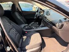 2014 Mazda MAZDA3 Manual : No Reported Accidents, Low Mileage - Photo 11