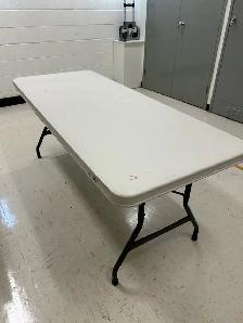 Various Tables - Photo 4