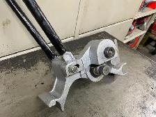 I have a ridgid style 916 new aftermarket groover available