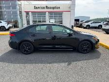 2021 Toyota Corolla Reliable, clean car! - Photo 2