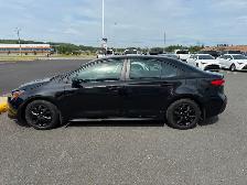 2021 Toyota Corolla Reliable, clean car! - Photo 6