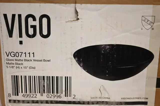 Sink Vigo Cavalli 15' Modern Round Vessel Bathroom Sink NEW