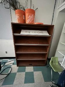Various Shelves - Photo 2
