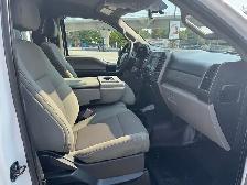 2019 Ford F 250 XL Regular Cab / 8 Ft Long Box / 4x4 / Canopy - Photo 12