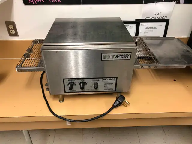 STAR-HOLMAN 214hx Conveyor Pizza Oven