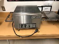 STAR-HOLMAN 214hx Conveyor Pizza Oven