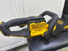 Dewalt DCHT821 Hedge Trimmer Tool Only - Photo 2