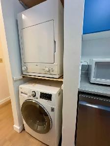 915 sq ft Condo near Lougheed Skytrain $475,000 - Photo 8