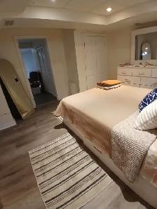 Extra Large, Bright, Furnished Room: Kennedy & Bovaird, Brampton - Photo 3