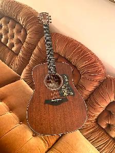 TAYLOR 320 All SOLID MahoganyGuitar with Custom CASE - Photo 7