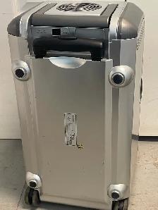 Koolatron C18 Thermoelectric Cooler and Warmer - Photo 4