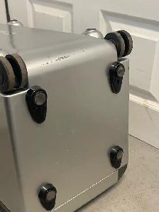 Koolatron C18 Thermoelectric Cooler and Warmer - Photo 6