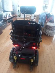 Fauteuil roulant électrique à donner - Photo 3