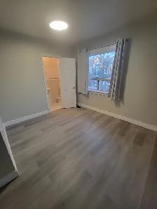 Near UofT,  3 updated bedrooms unit available starting Sept 1