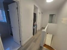 Near UofT,  3 updated bedrooms unit available starting Sept 1 - Photo 4