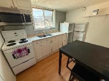 2-Bed, 1-Bath Central Sarnia  – $1,800 All-Inclusive - Photo 2