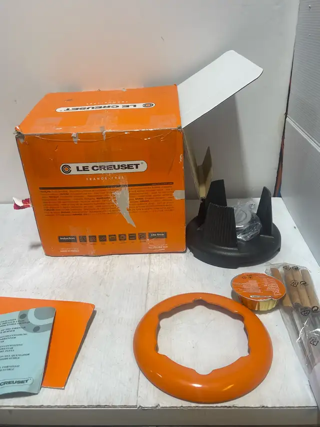 Le Creuset Fondue Set