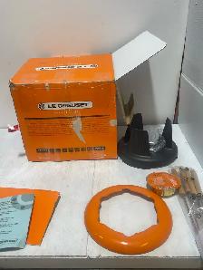 Le Creuset Fondue Set