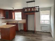 Superbe très grand 5 1/2 rue Dieppe, Libre - Photo 3