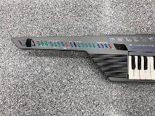 Yamaha SHS-10 Shoulder Keyboard - Photo 4