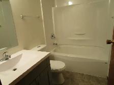 Great 3 Bedroom Sutherland Duplex for Rent - Photo 11