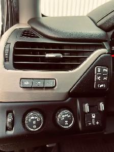 2018 GMC Yukon Denali Ultimate 6.2 L Triple Black-More Gm Trucks - Photo 32